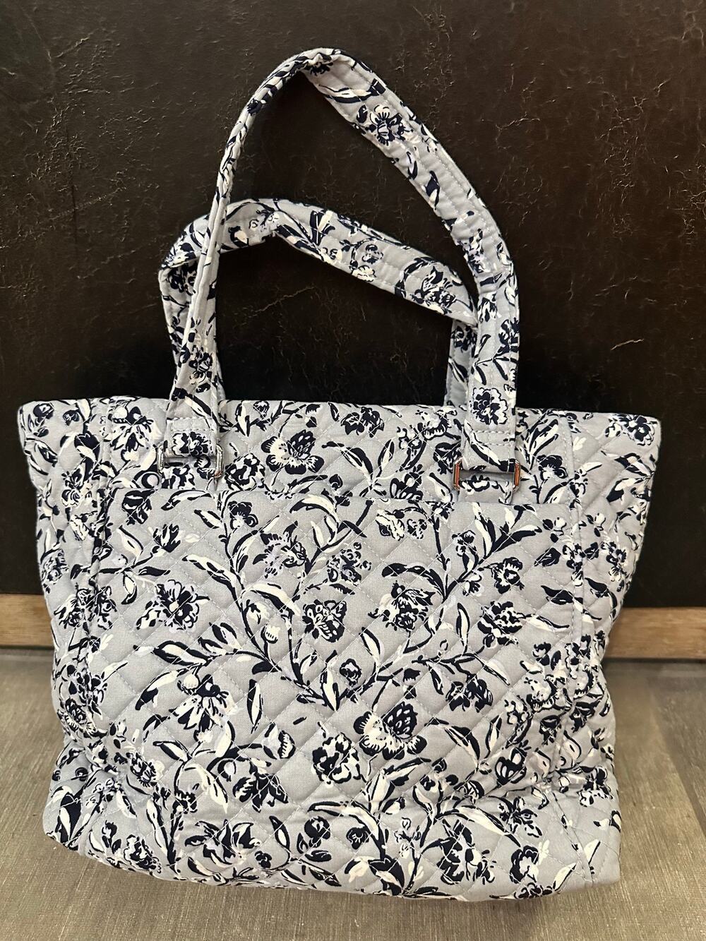 NWT Vera Bradley Multi-Strap Shoulder Bag Perennials Gray Quilted Floral $115